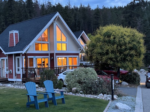 Amazing unobstructed Lake Okanagan view - Booking for summer 2026 now!