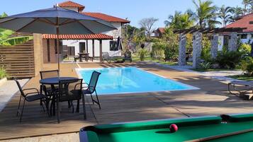 Piscina externa