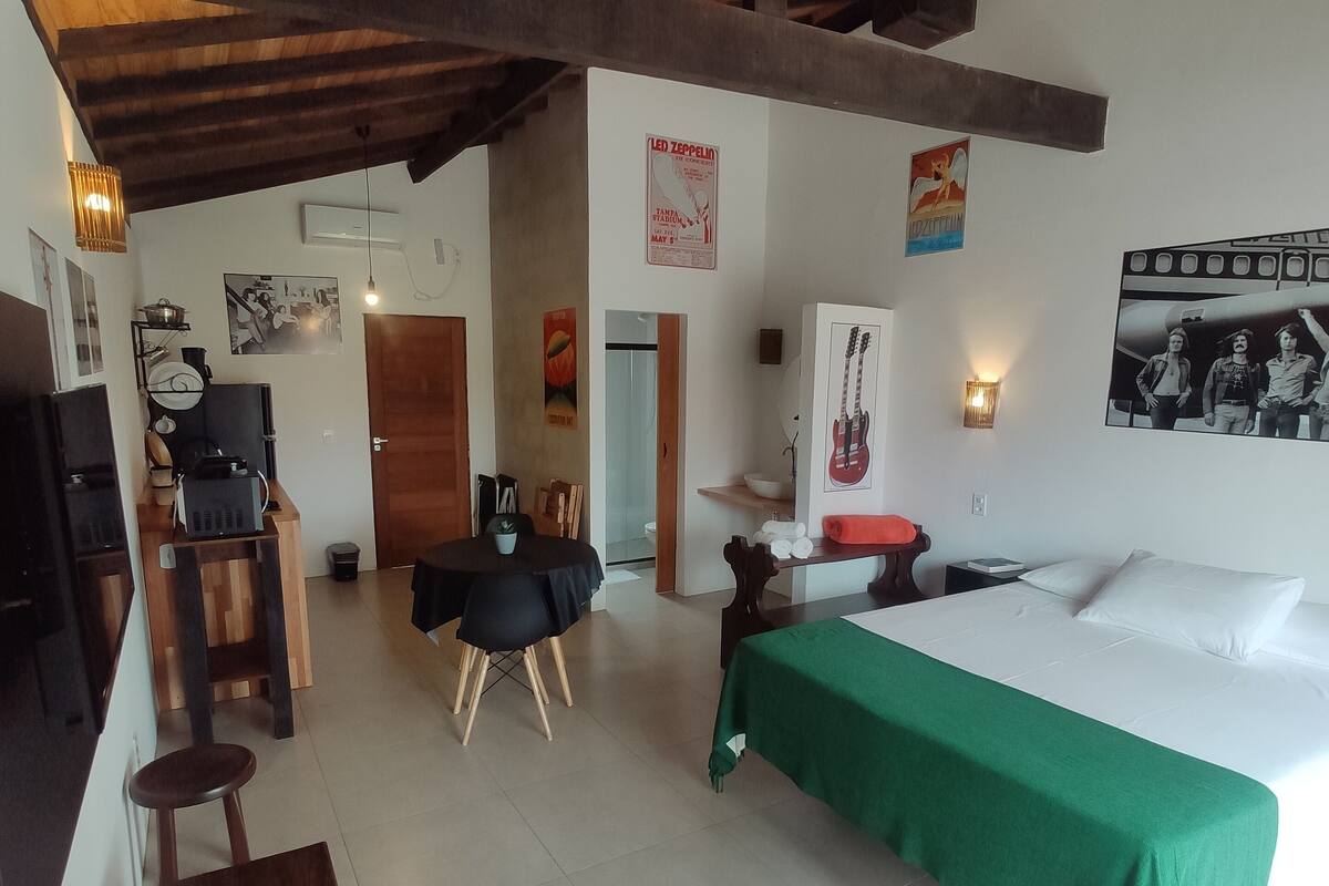 Exclusive Studio, 1 Queen Bed, Non Smoking, Pool View