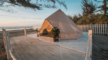 Romantic Tent | Exterior