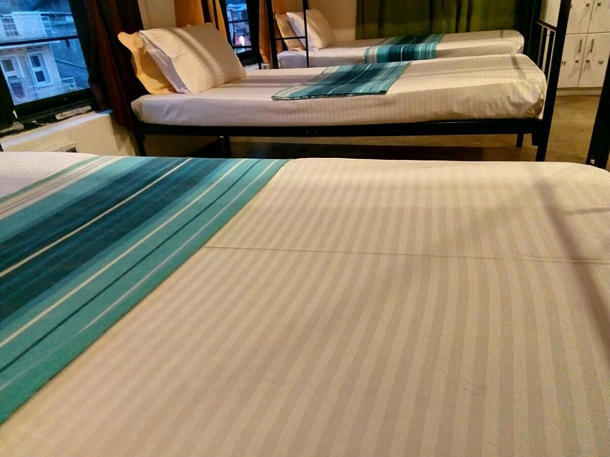 3 bedrooms, in-room safe, iron/ironing board, WiFi