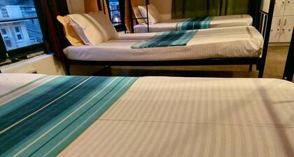 Kandy Hostel ( 250m To The Temple Of The Tooth )