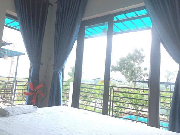 Minibar, individually decorated, individually furnished, desk - Palafita bungalow (Bo Trach)