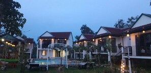 Spécialités Cuisine locale et internationale