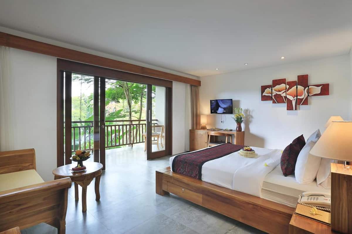 Suite, Valley View | 1 bedroom, minibar, in-room safe, desk