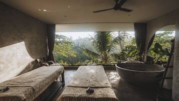 Couples treatment room(s), body treatments, body wraps, body scrubs