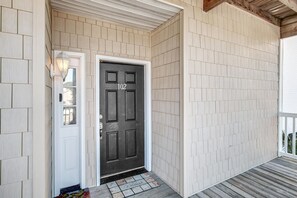 Exterior detail - Seaside Villas II, Oceanfront Condo (Folly Beach)