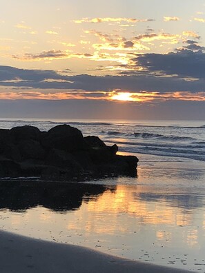 On the beach, sun-loungers, beach towels - Seaside Villas II, Oceanfront Condo (Folly Beach)