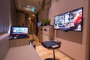 Deluxe Suite | Premium bedding, minibar, individually decorated, individually furnished - J Moon Villa Motel (New Taipei City)