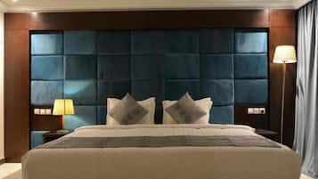 Standard Double Room | In-room safe, soundproofing, iron/ironing board, free WiFi