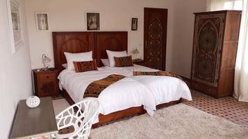Egyptian cotton sheets, premium bedding, individually decorated