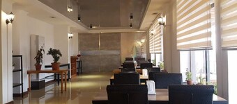 K Business Hotel