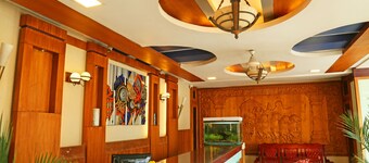 New Cape Hotel