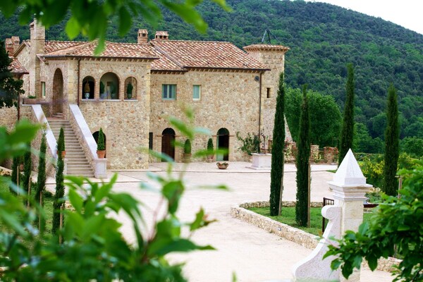 Relais Tenuta Del Gallo - Ombrie