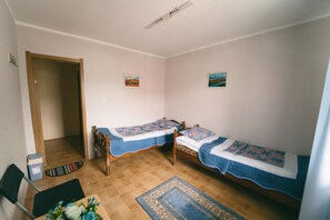 Standard Twin Room - Town Yard Guesthouse and Tour - Hostel (Ulaanbaatar)