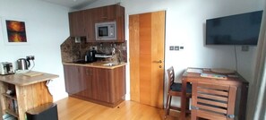 Fridge, microwave, stovetop, electric kettle