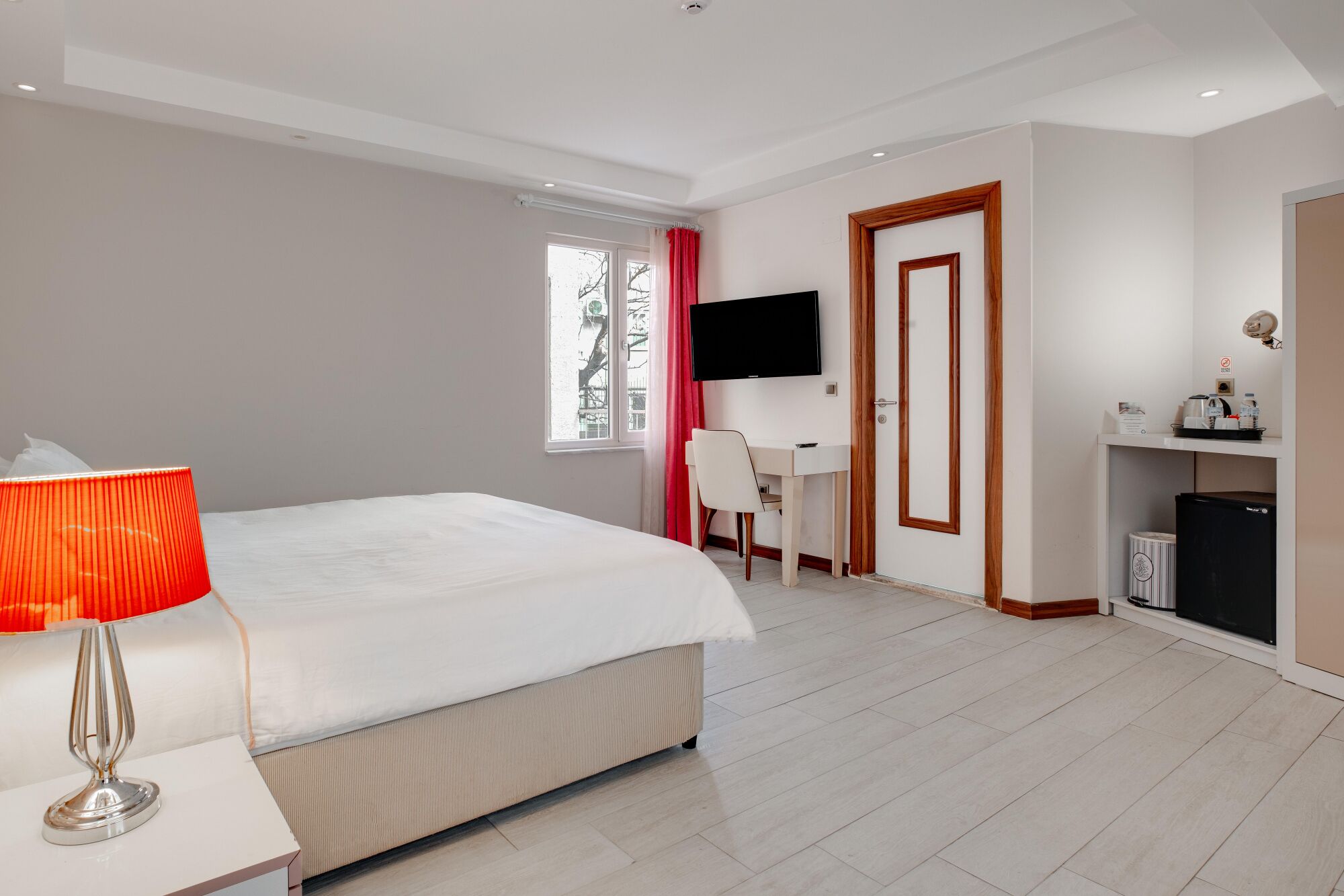 standard double room, non smoking | minibar, desk, laptop workspace, iron/ironing board