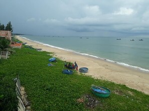 ชายหาด