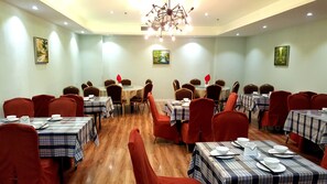 朝食ビュッフェ