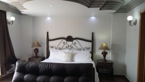 Standard Room, 1 King Bed, Non Smoking - Hotel Hacienda Los Narcisos (San Juan de los Lagos)