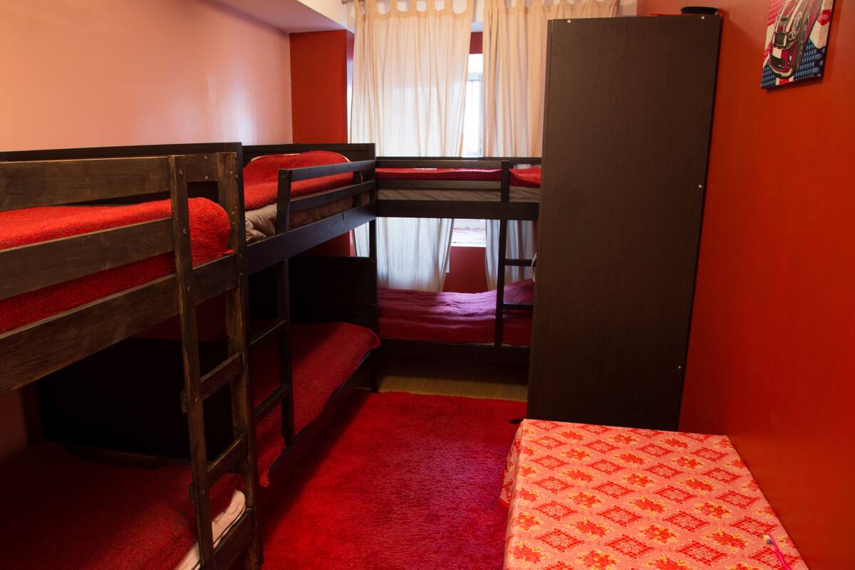Free WiFi, bed sheets