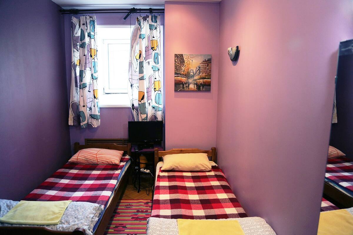 Free WiFi, bed sheets