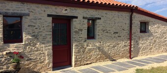 Charming renovated barn near the sea