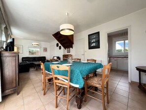 Dining - Quiet 4-room house, near St Colomban beach, pets allowed (Carnac)