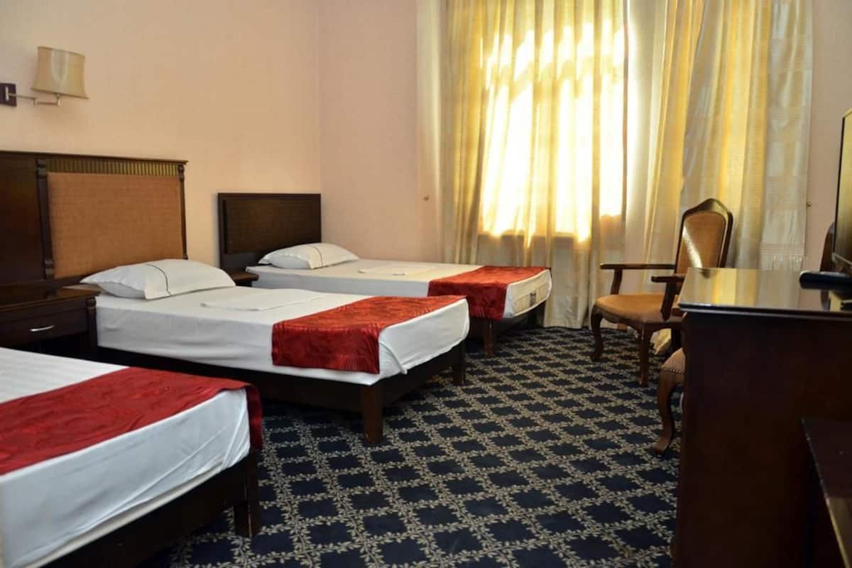 Standard Triple Room | 1 bedroom, desk, soundproofing, free WiFi