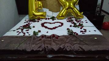 1 bedroom, desk, soundproofing, free WiFi