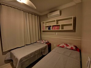 Apartment, Non Smoking | Desk, iron/ironing board, free WiFi, bed sheets - Residencial Atalanta (Bombinhas)