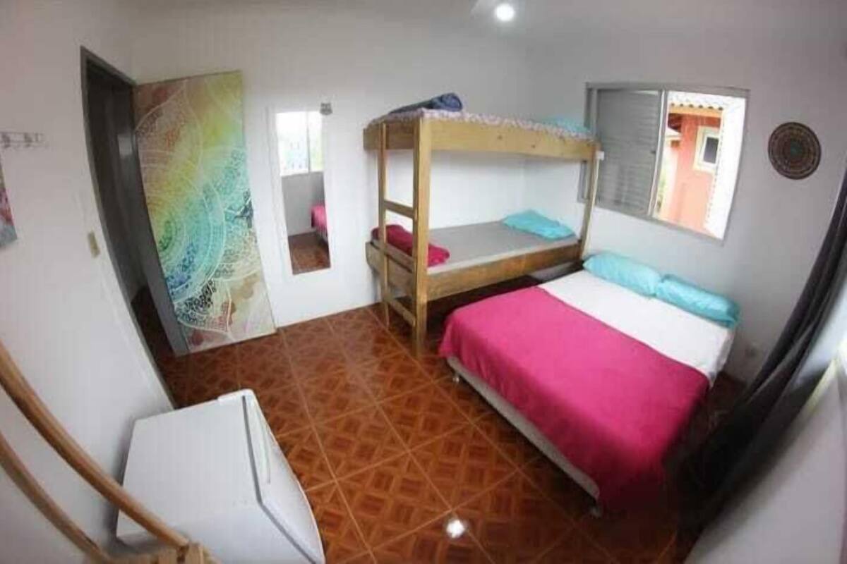 Insonorización, wifi gratis y ropa de cama