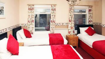 Triple Room, 3 Single Beds, Non Smoking | Down duvets, blackout curtains, free WiFi