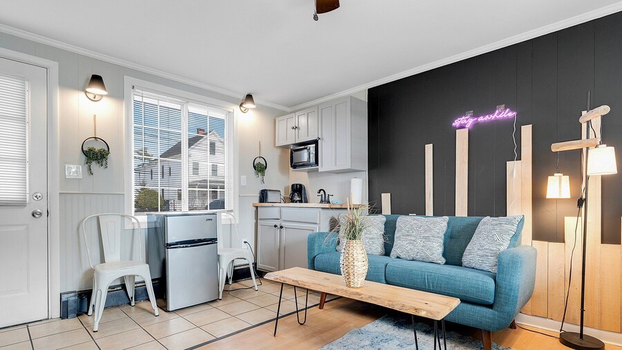 Sandcastle Inn & Motel