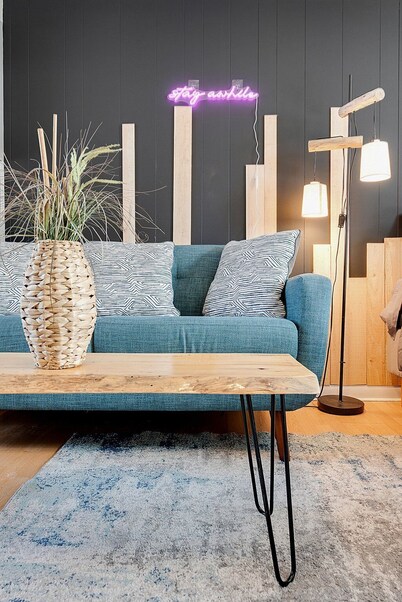 Sandcastle Inn & Motel