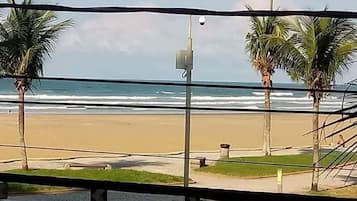 Na praia