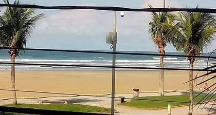 Beachfront Studio - Praia Grande - Vila Mirim