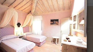 15 Schlafzimmer, Internetzugang, Bettwäsche