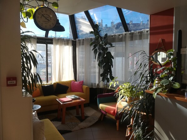 Reception - HOTEL ARISTIDE VAUBAN (Livry-Gargan)