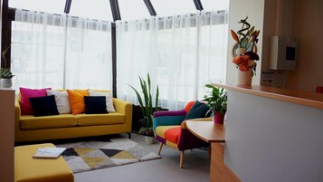 Zona de estar del vestíbulo