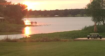 Water Front 1920's Vintage Cotton Belt Caboose