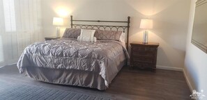 Condo Deluxe, 1 cama King size, para no fumadores, vista a la montaña | 2 habitaciones y wifi gratis
