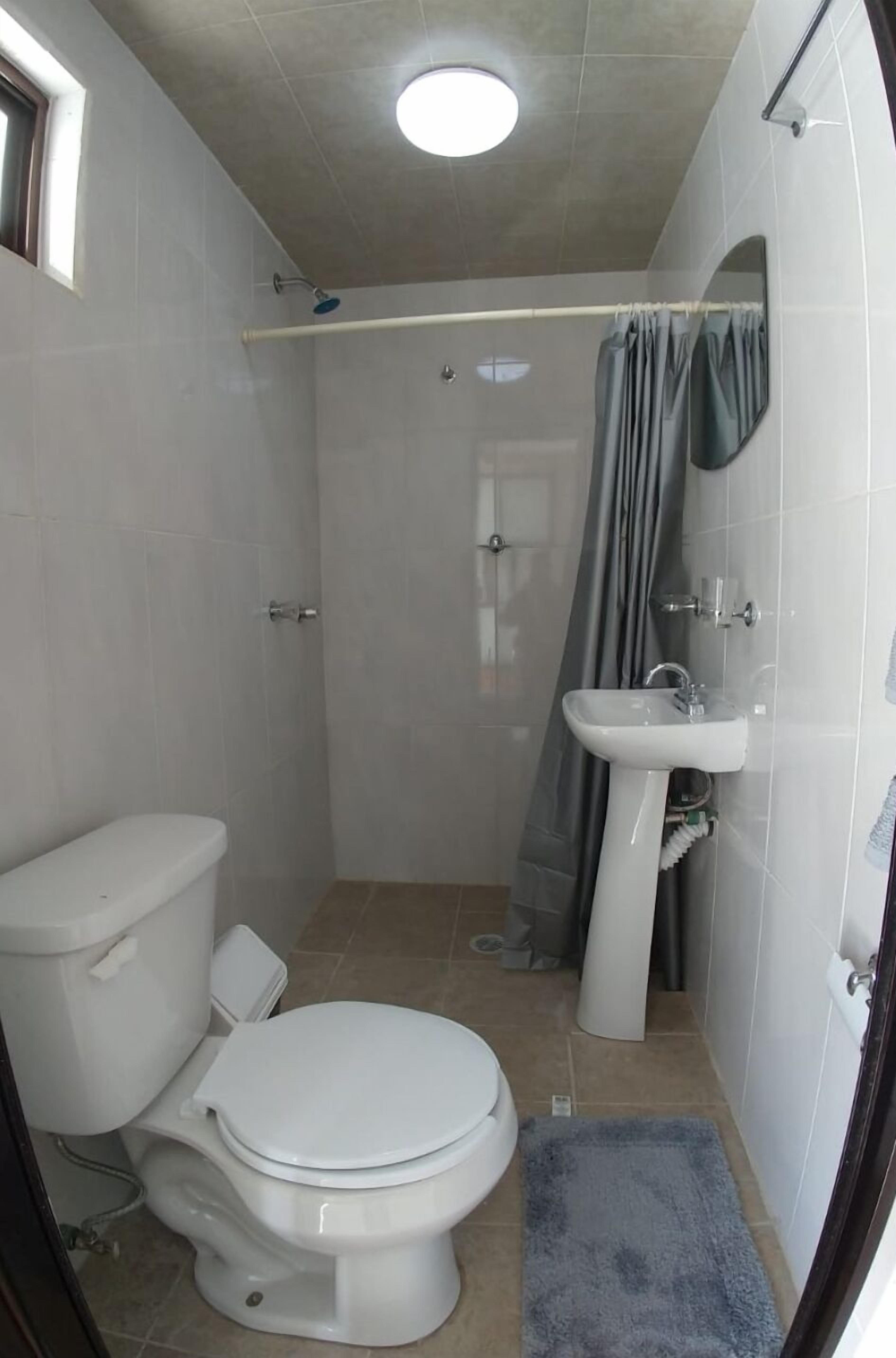 shower, free toiletries, hair dryer, bidet