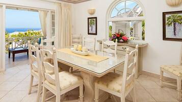 Kompor dan peralatan masak/sendok-piring