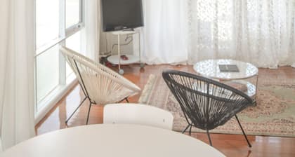 3-Bedroom Home -Off-Street Parking | Easy Access to M4 & M7 | 40km to Sydney CBD