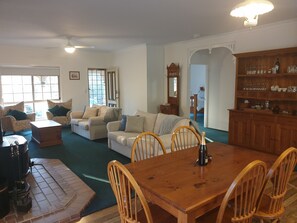 Interior - Mt Tully Farmhouse and Nature Reserve (Stanthorpe)