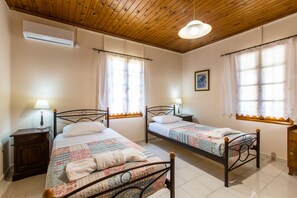 3 bedrooms, in-room safe, desk, soundproofing