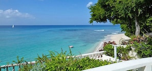 On the beach - Villa Whitegates (Holetown)