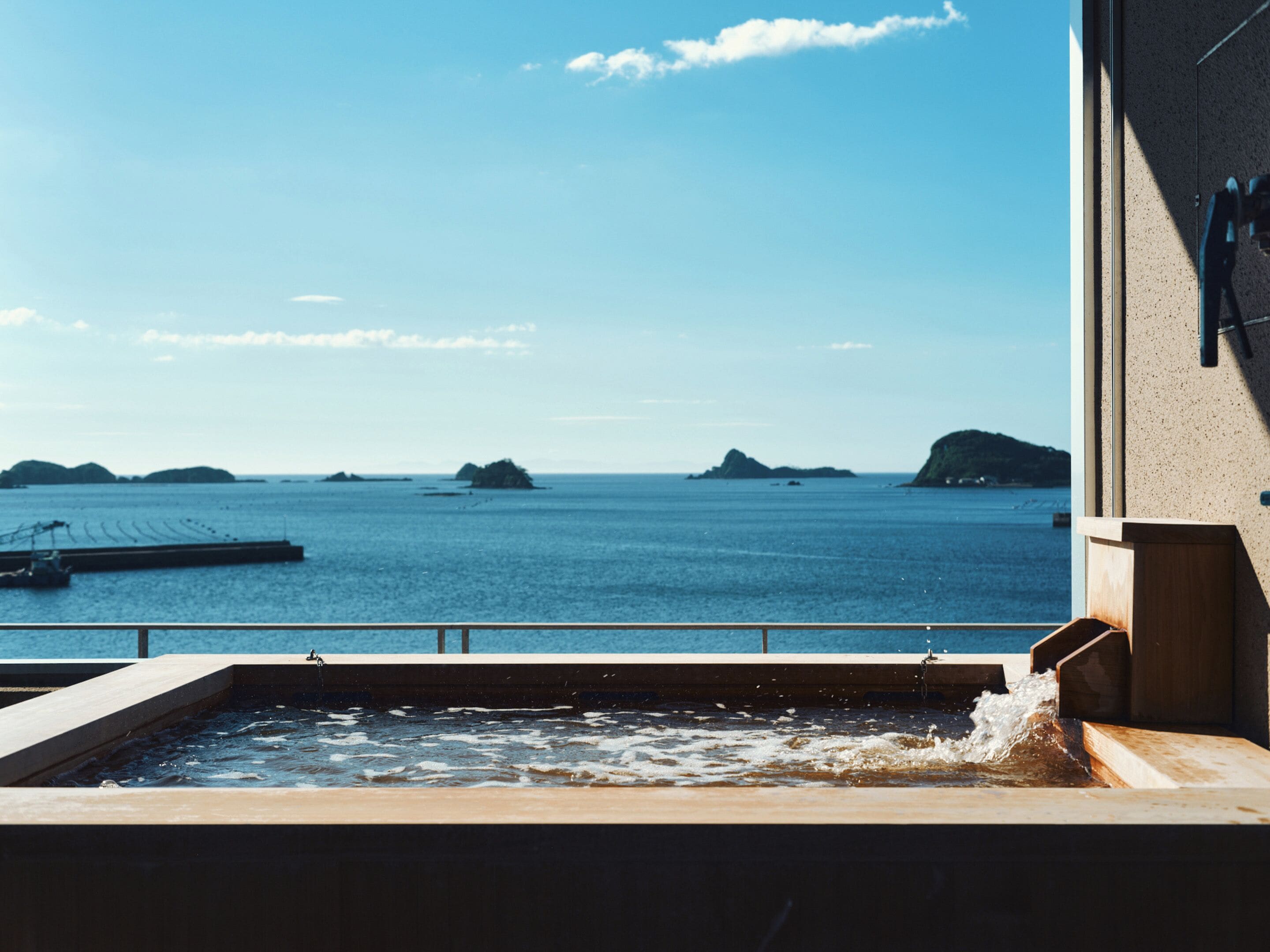 Suite with Sea View, Non Smoking, Open air-Bath | Bathroom | Combined shower/bathtub, spring water bathtub, designer toiletries