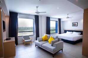 Superior Queen | In-room safe, soundproofing, iron/ironing board, free WiFi